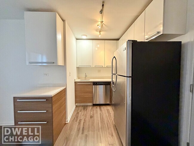 Foto del edificio - 901 W Carmen Ave