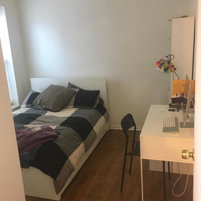 Foto del edificio - 1756 W Belle Plaine Ave