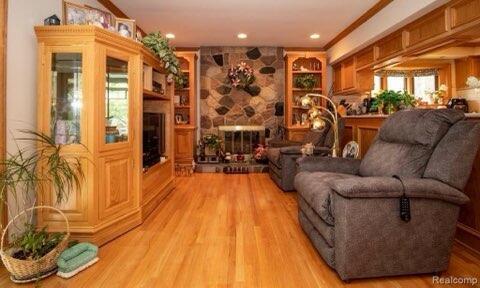 Foto del edificio - 28418 Walker Ave