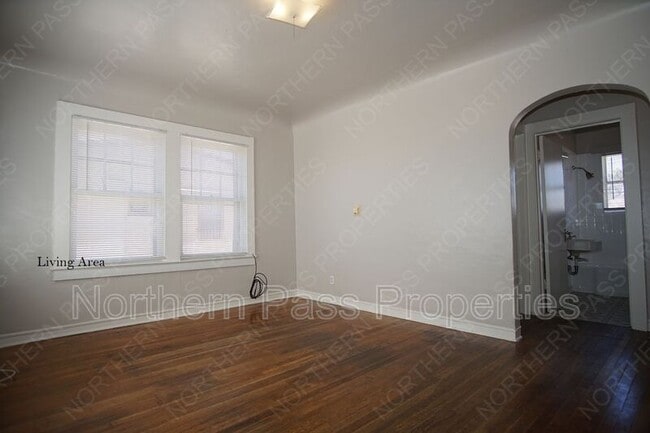 Foto del edificio - 3815 Mountain Ave