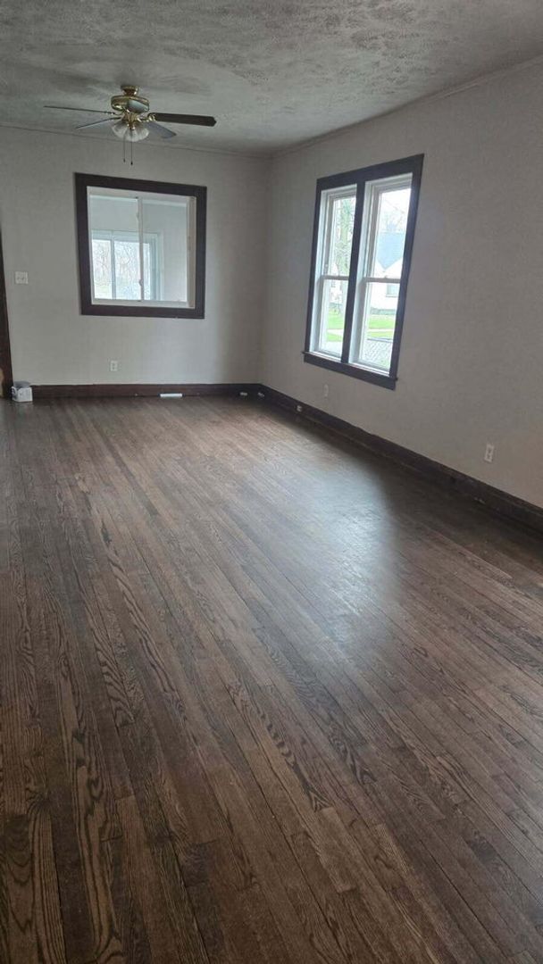 Foto del edificio - SCHEDULE YOUR APPOINTMENT TODAY & COME SEE...