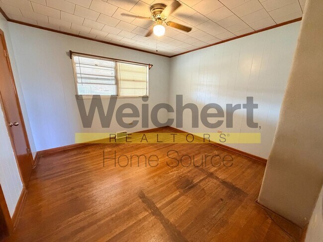 Building Photo - 4 bedroom, 3 bath country home