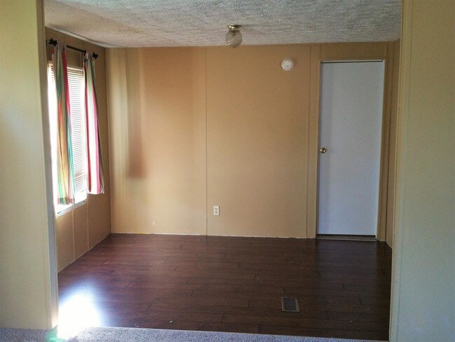 Building Photo - 108 Bonita Way