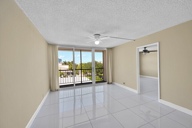 Foto del edificio - 4501 NE 21st Ave