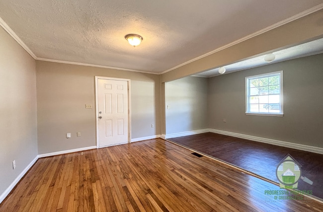 Building Photo - 106 Hammond Ave