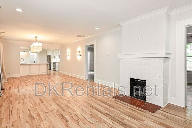 Foto del edificio - 2134 Delano Dr NE