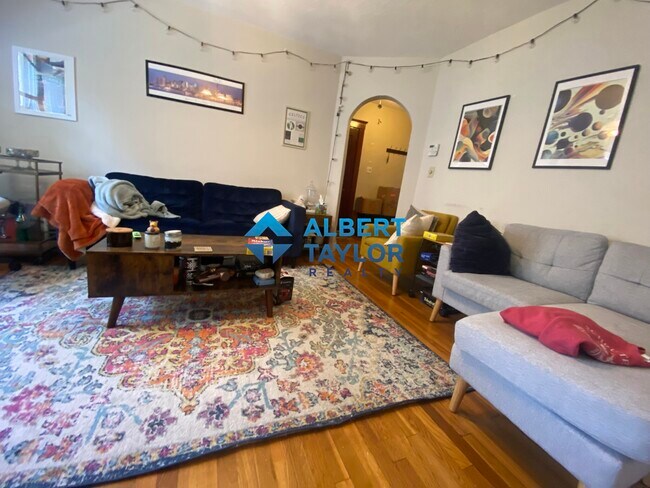 Foto del edificio - 94 Heath St