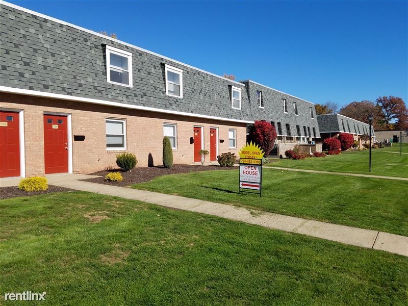 Foto principal - 702 Hemlock Sq