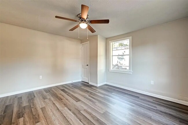 Foto del edificio - Bluebonnet