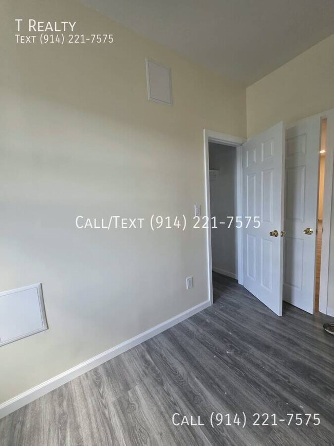 Foto del edificio - 369 Warburton Ave