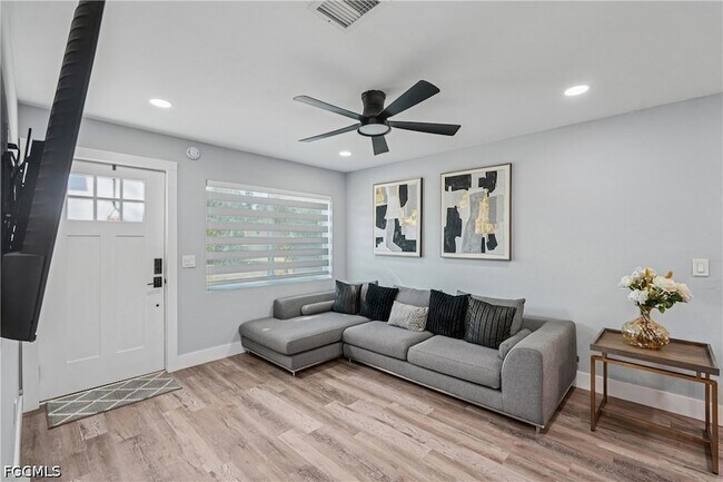 Foto del edificio - 92 Oak St