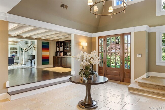 Building Photo - 231 Flying Point Rd