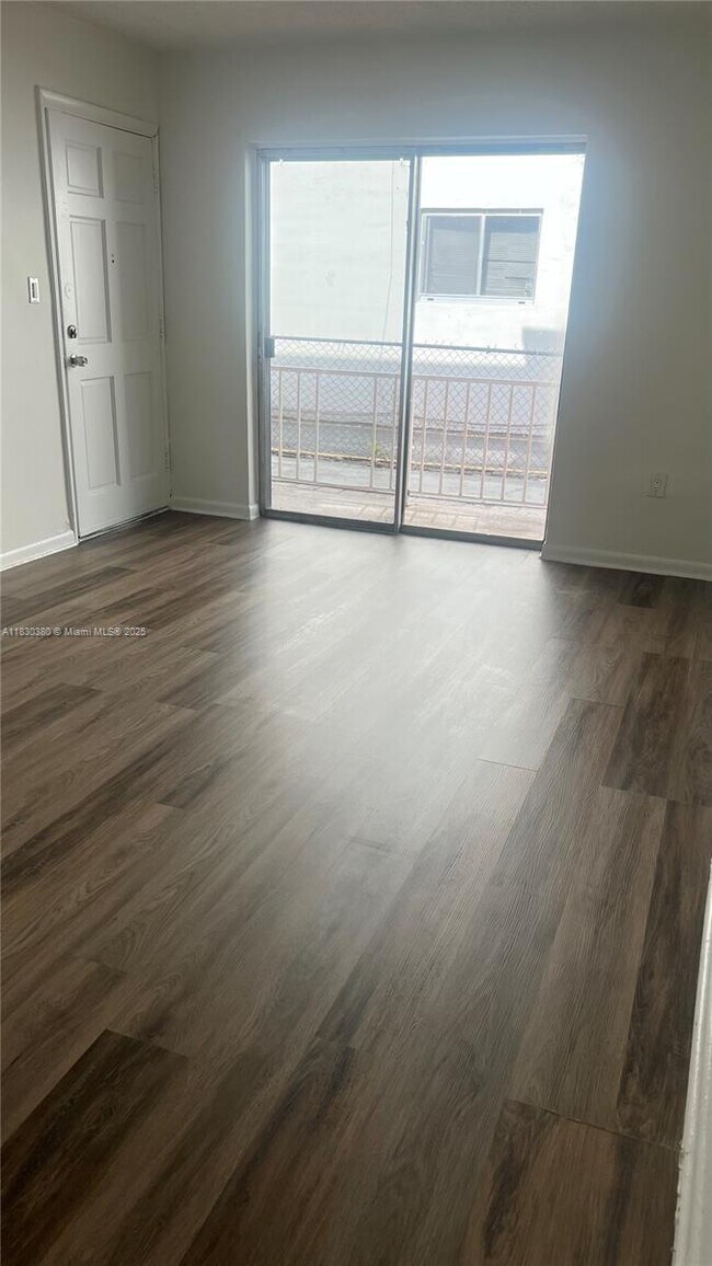 Foto del edificio - 1029 NW 5th St