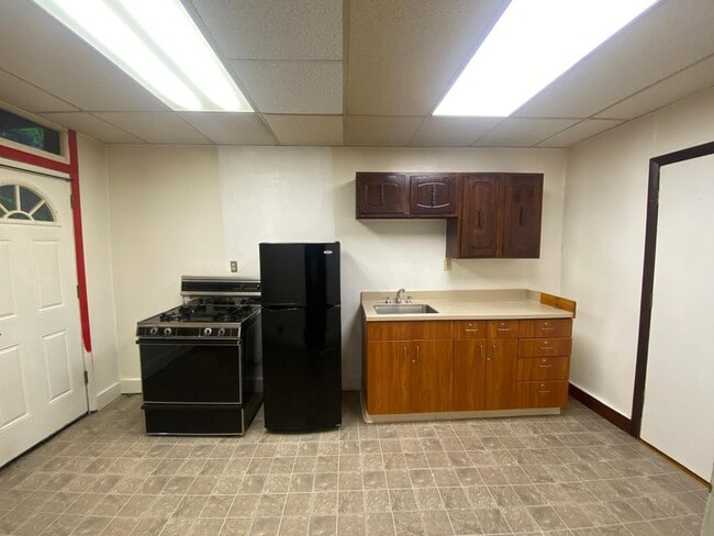 Building Photo - 1508 Ridge Ave