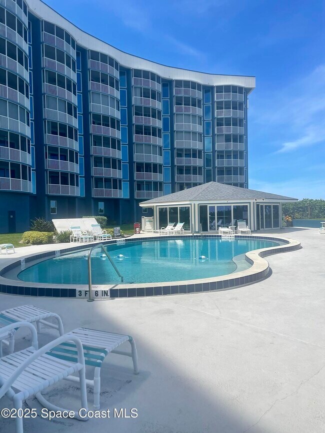 Building Photo - 1175 Jimmy Buffett Mem Hwy