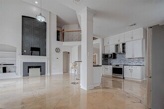 Building Photo - 5014 Mornington Dr