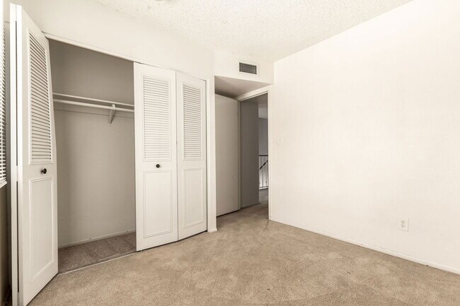 Foto del edificio - 5742 N 43rd Dr