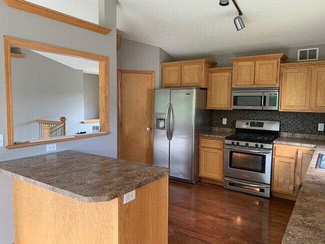 Foto del edificio - 4 Bed | 2 Bath House in Andover School District