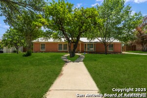 Building Photo - 117 Danube Dr