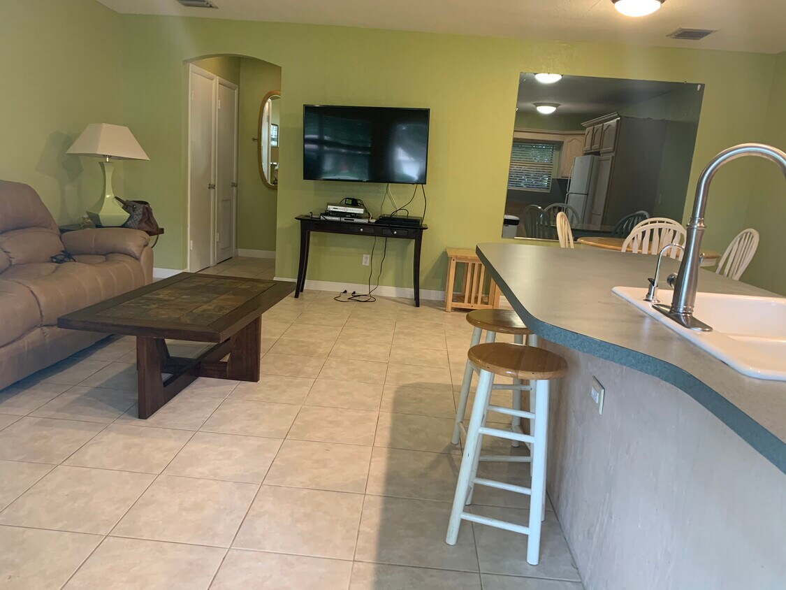 3851 NE 22nd Terrace, Lighthouse Point, FL 33064 Condo for Rent in