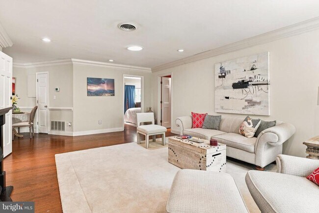 Foto del edificio - 25 Highfield Ct