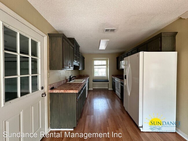 Foto del edificio - 3 br, 2 bath House - 6 Shamrock Drive