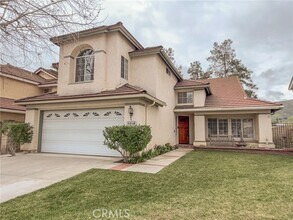 Building Photo - 5018 Evanwood Ave