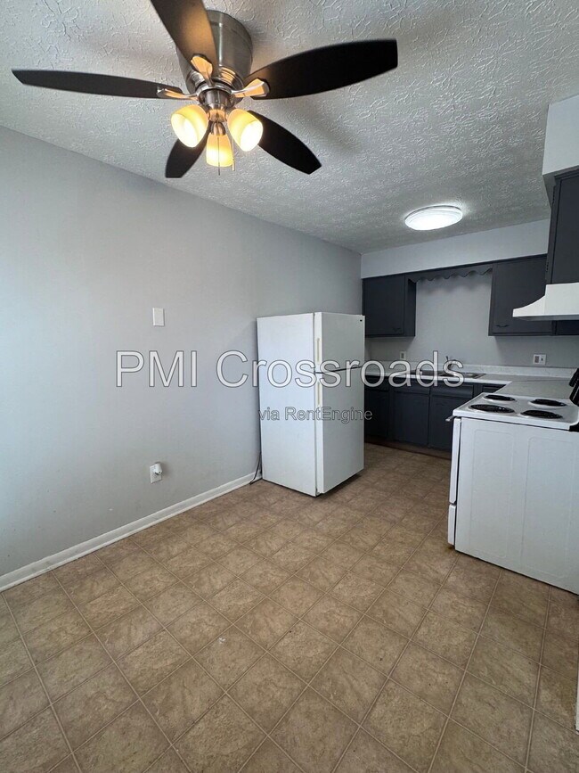 Foto del edificio - 1806 Whipple Ave NW