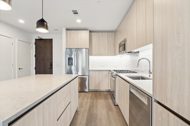 Building Photo - 1 Riva Row