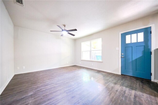 Foto del edificio - 8602 Fireside Dr