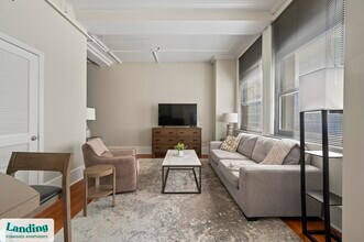 Building Photo - 211 Union St