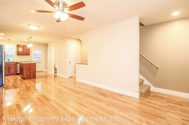 Building Photo - 901-1110 River View Ln