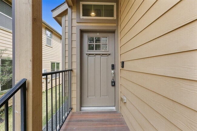 Foto del edificio - 130 Biltmore Loop