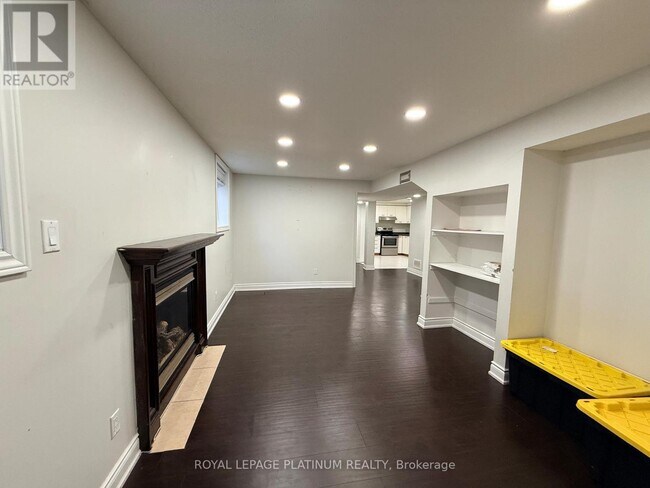 Photo du bâtiment - 1540 Manorbrook Ct
