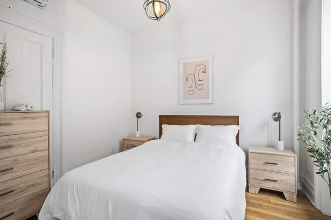 Foto del edificio - 257 W 19th St
