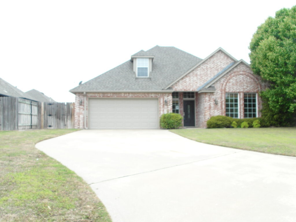 Foto principal - Pets Negotiable!!! NEW PICTURES COMING SOO...