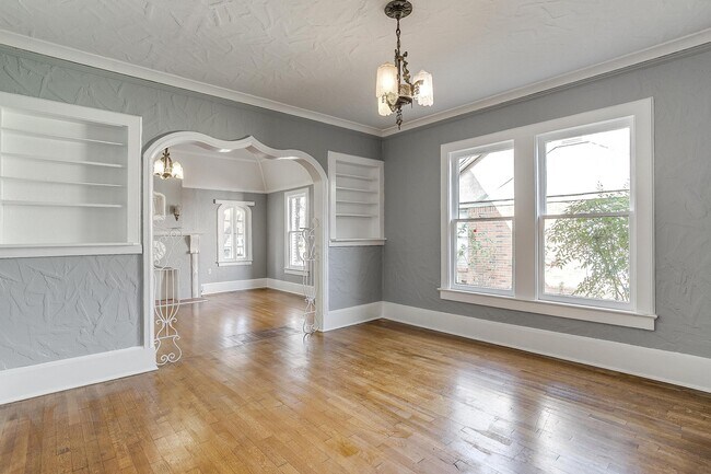 Foto del edificio - 3241 Greene Ave