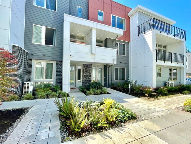 Building Photo - Great Townhome for rent