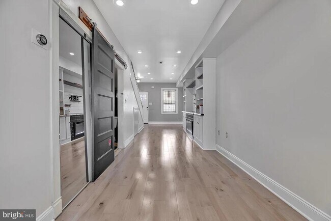 Foto del edificio - 639 20th St NE
