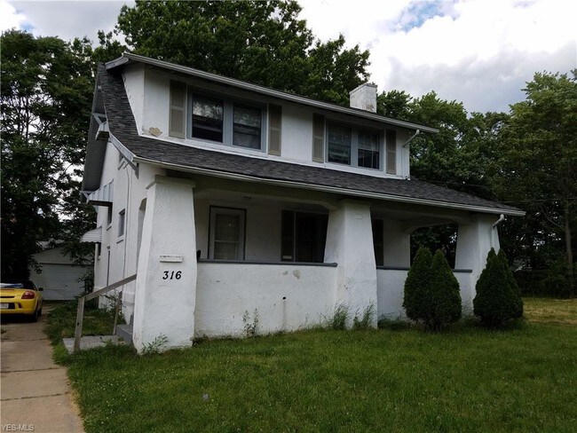 Building Photo - 316 E Ravenwood Ave