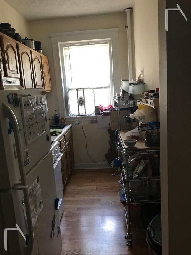 Building Photo - 9/1 Charming 2BR condo located near Allsto...