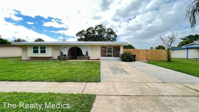 Building Photo - 3 br, 1.5 bath House - 918 Chace Lane NE