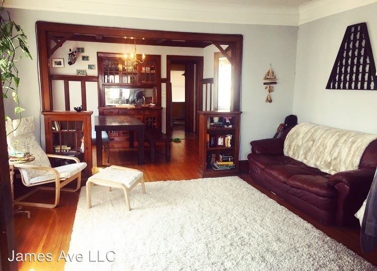 Foto principal - 2900 James Ave S