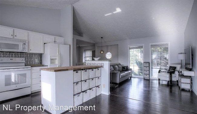 Foto del edificio - 3 br, 2 bath House - 8217 S 152nd St