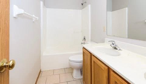 Building Photo - 3044 Kings Realm Ave