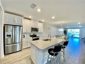 Foto principal - 14599 Edgewater Cir