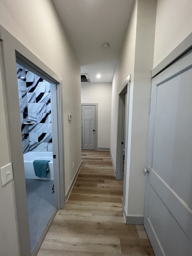 Hallway - 1318 E Elm St