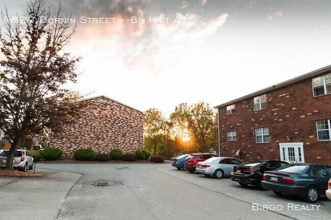 Building Photo - 827 Dornin St
