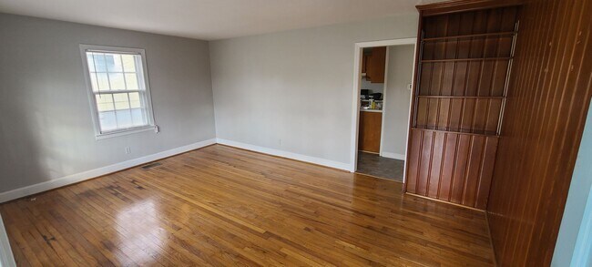Foto del edificio - Great home in popular Gordon Manor