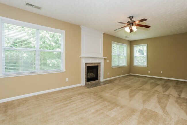 Building Photo - 934 Mill Creek Ave